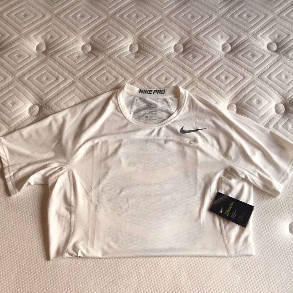 Nike Pro Hypercool Fitted Short Sleeve Size L